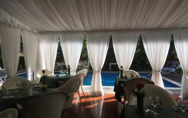 Hotel Altamira Suites