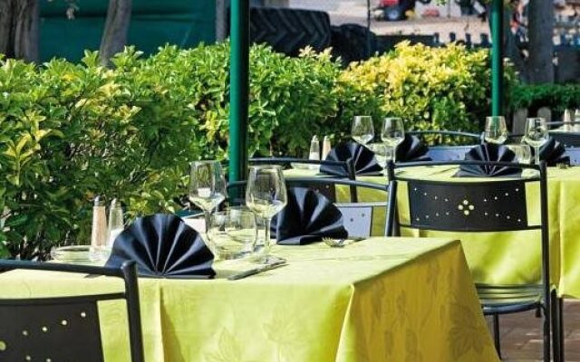 Hotel Le Flamant Rose Logis - Camargue