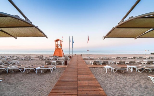 Отель Fame Residence Lara & Spa - All Inclusive