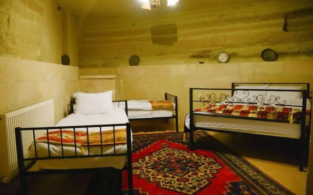 Ali's Guest House