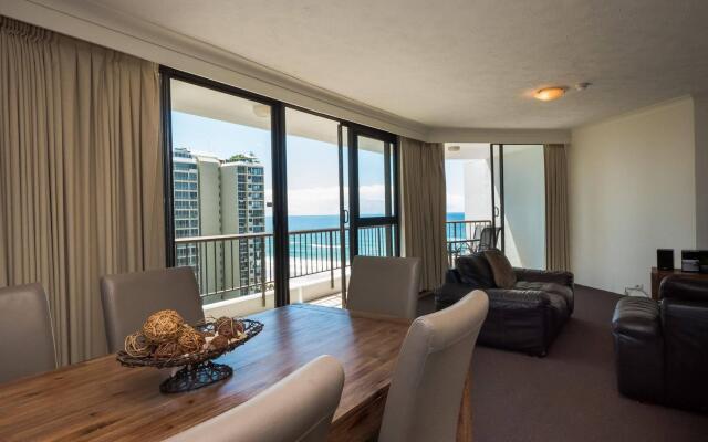 Carrington Court – Guest Rooms – Gold Coast