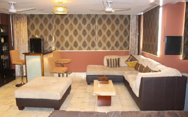 Service Apartments, Park Street, Calcutta
