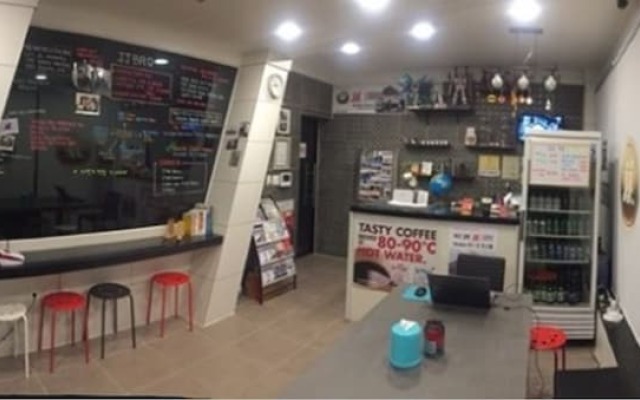 JJBro Hostel Guest House