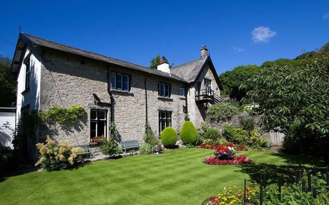 Grange Manor