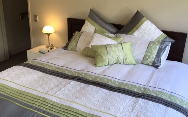 Lakefront Villa Queenstown