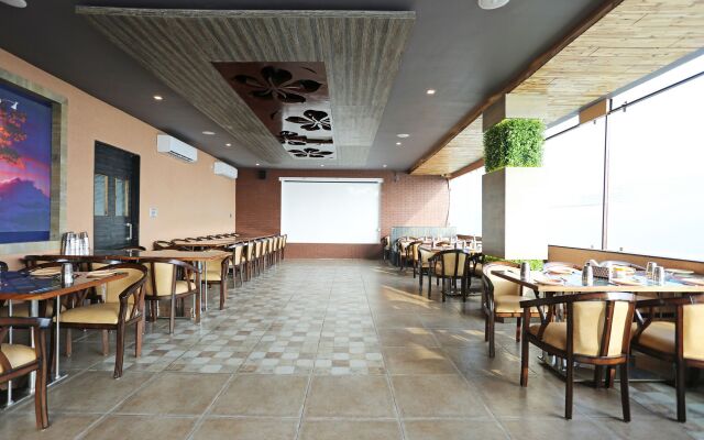 OYO 11324 Hotel The Bentree