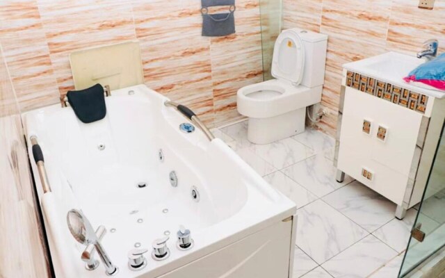 Charming 3-bed House in Lekki