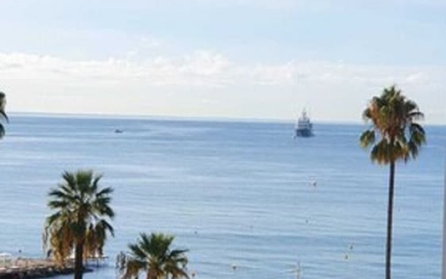 T2 Pieds dans l'eau,Vue Mer,Wifi,Clim