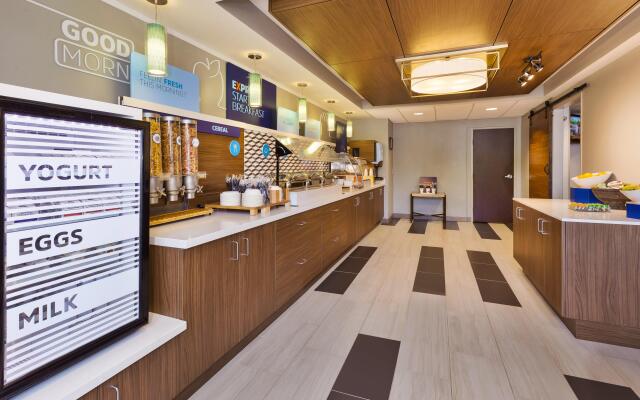 Holiday Inn Express Waldorf by IHG