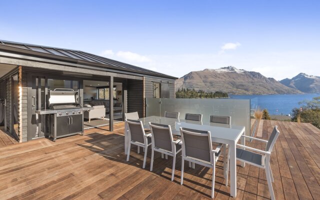 Lakeside Luxury on Suburb Street