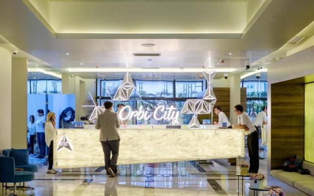 Orbi City Apartment