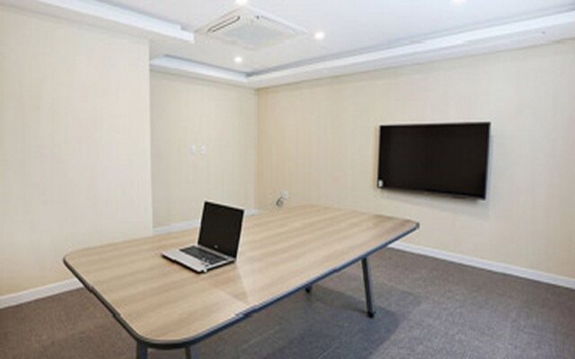 Casual House SONO Guest House - Hostel