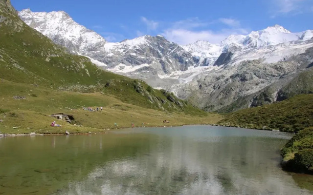 Lavish Apartment With Sauna