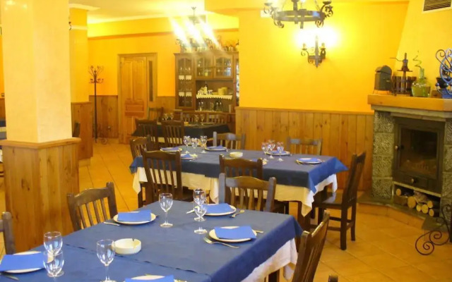 Hotel Rural Huelde