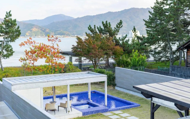 Mezzo All Suite Villas