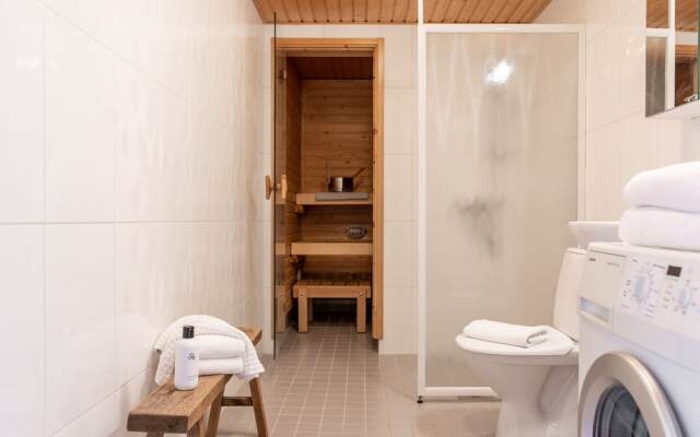 1br apartment with terrace and sauna