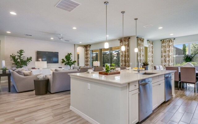 4007 Oakrise Loop