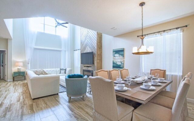 Storey Lake-5 Bedrooms home w/pool-1650ST