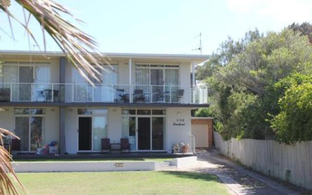 BEACHFRONT 3- 3/12 Bundella Ave LC