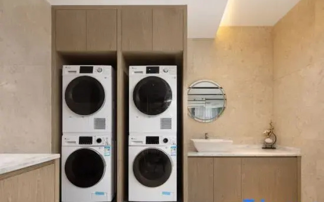 Qiyue Hotel Shenzhen (Longgang Nanlian Subway Station)