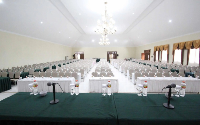 Ciptaningati Hotel