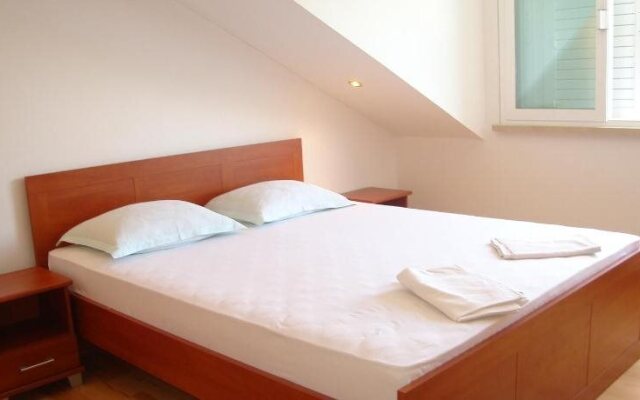 Apartments & Rooms Villa Lucija
