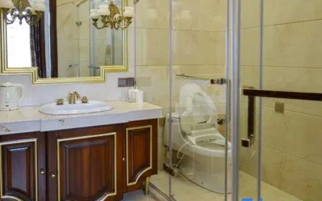 Yaxue Holiday Hotel