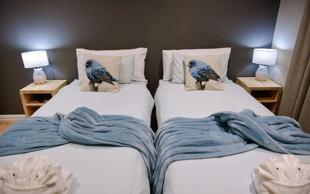 Two Fat Owls Guesthouse