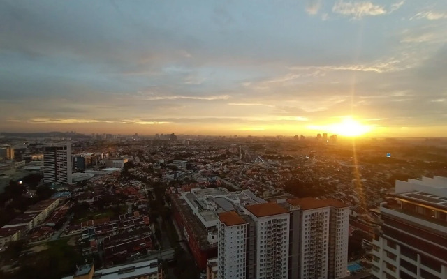 The Hub SS2 by manatidur