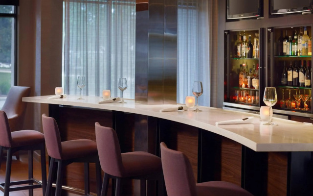 Courtyard by Marriott Raleigh/Cary