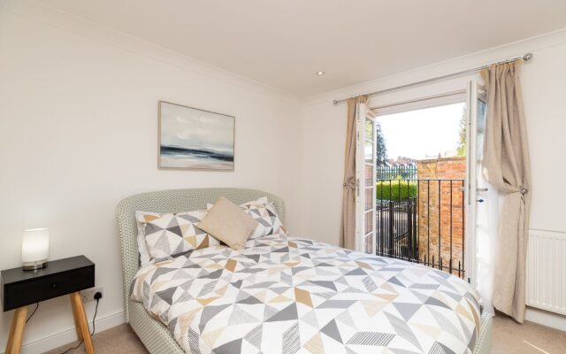 Inviting 1-bed Apartment in Banbury