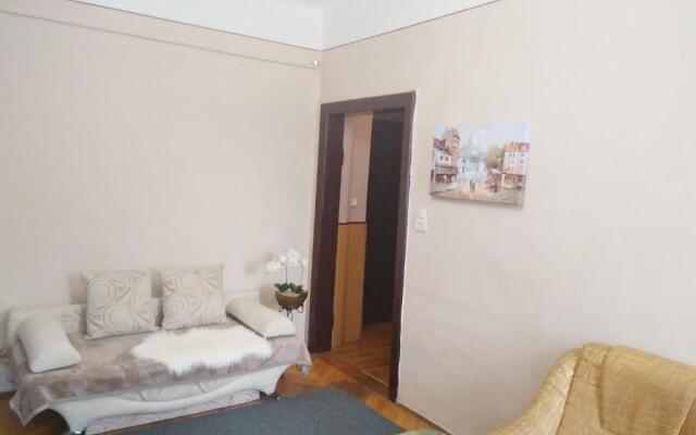 Apartment near the train station