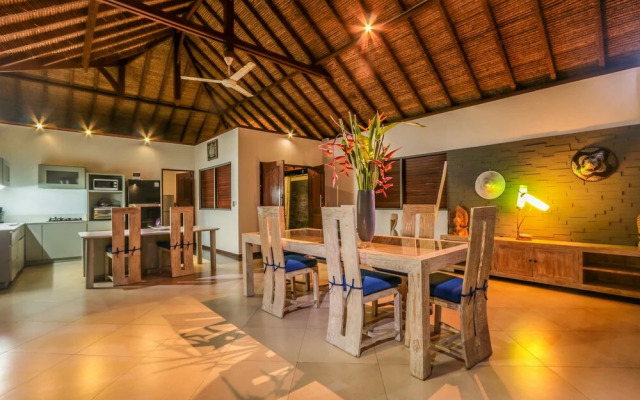 Villa Luna Maya