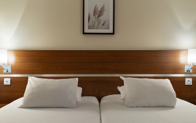 Comfort Hotel Aeroport Lyon St Exupery