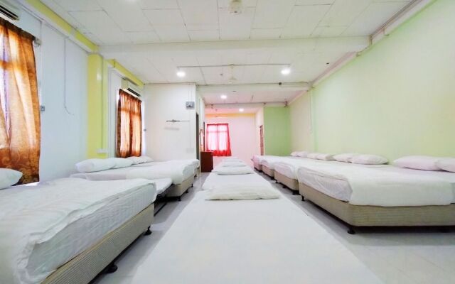 Spot On 89939 Platinum inn