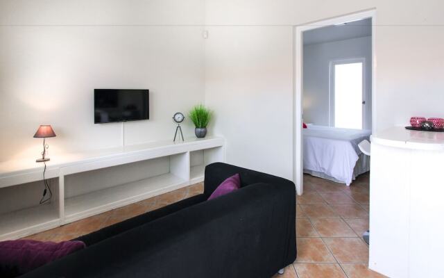 Palazzio Apartments & Studios