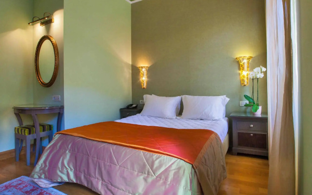 Aetoma Hotel