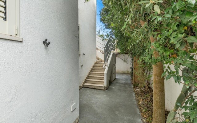 3776 Suite Mamj by Barbarhouse