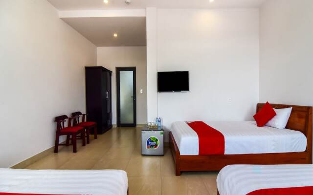 Oyo 696 Cam Ranh Hotel 1