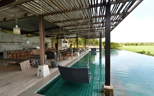 The Farmhouse at Polo Escape