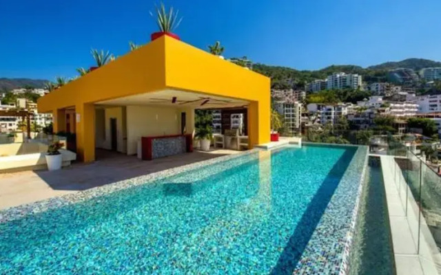 Puerto Vallarta Condo Romantic Zone Luxury Old Town