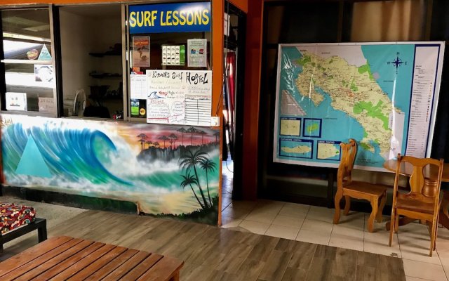 Kiban's Surf Hostel