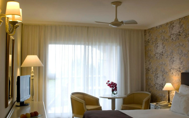 Pestana Village Garden Hotel
