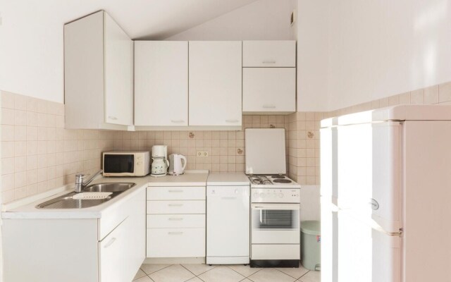 Stunning Apartment in Makarska With 3 Bedrooms and Internet