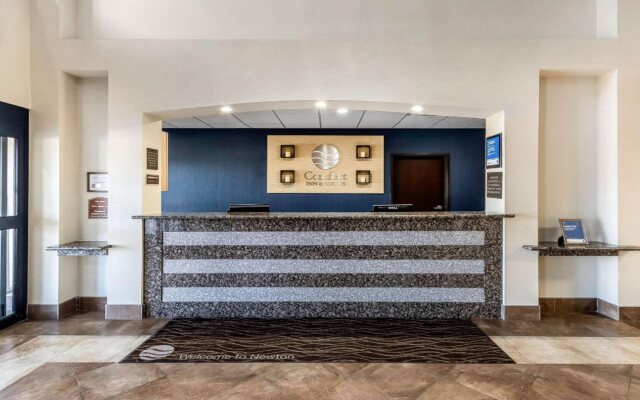 Comfort Inn & Suites near Bethel College