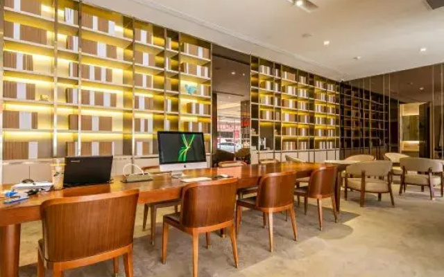 JI Hotel (Kunming Qianxing Road O-Park)
