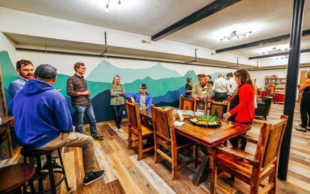 Pintler's Portal Hostel