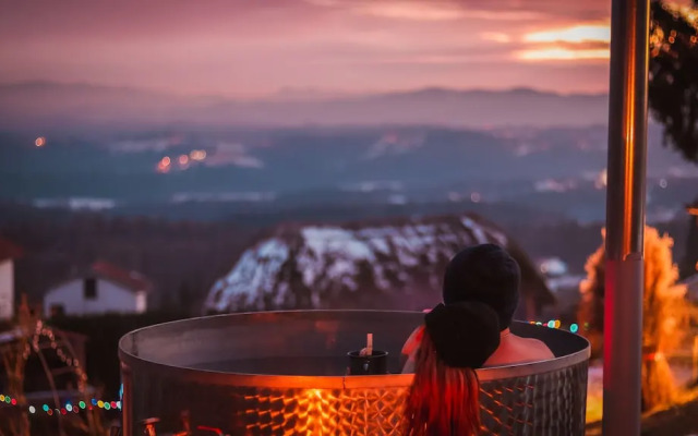 Panorama Glamping Visole