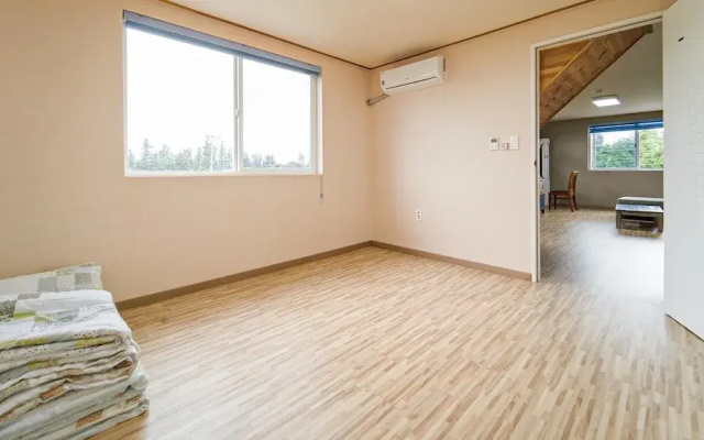 Seogwipo Haemil Dokchae Pension