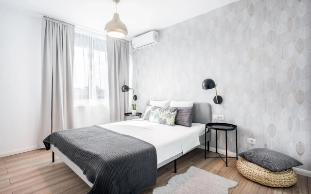 Spacious 2 Bdr Flat in the Old Town